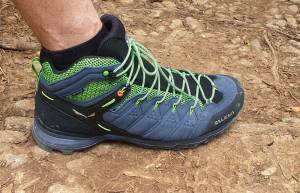 Πεζοπορώντας με το SALEWA ALP MATE MID WP