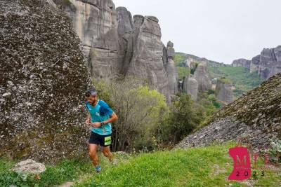Meteora Trail Run 2023: Μια δυνατή αθλητική εμπειρία στο &quot;βραχοδάσος&quot; των Μετεώρων!